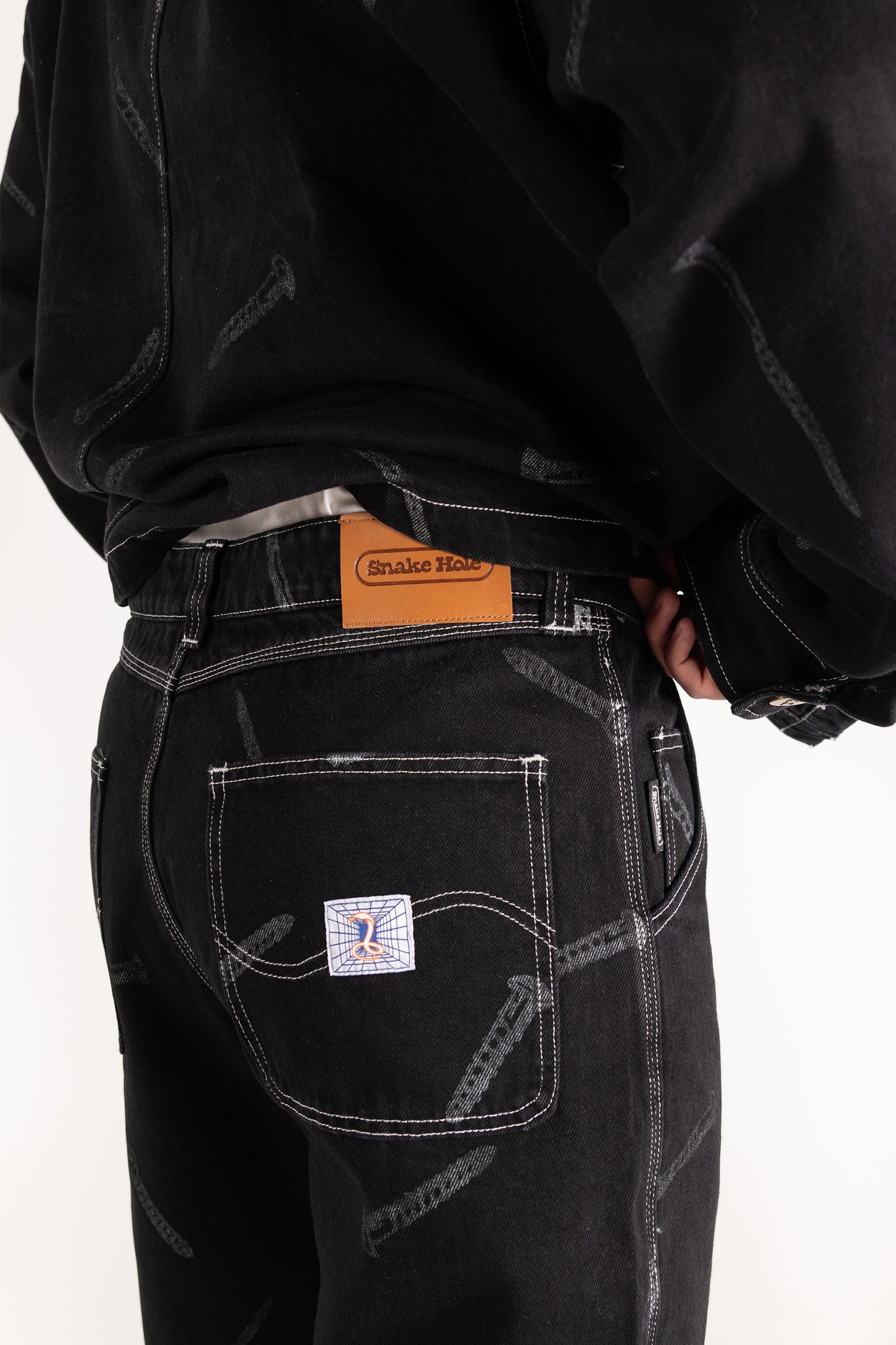 Screw Loose Denim Pants