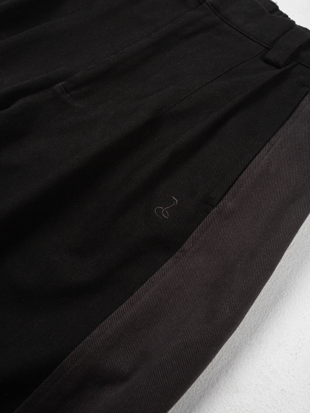 Barracks Pleated Pant