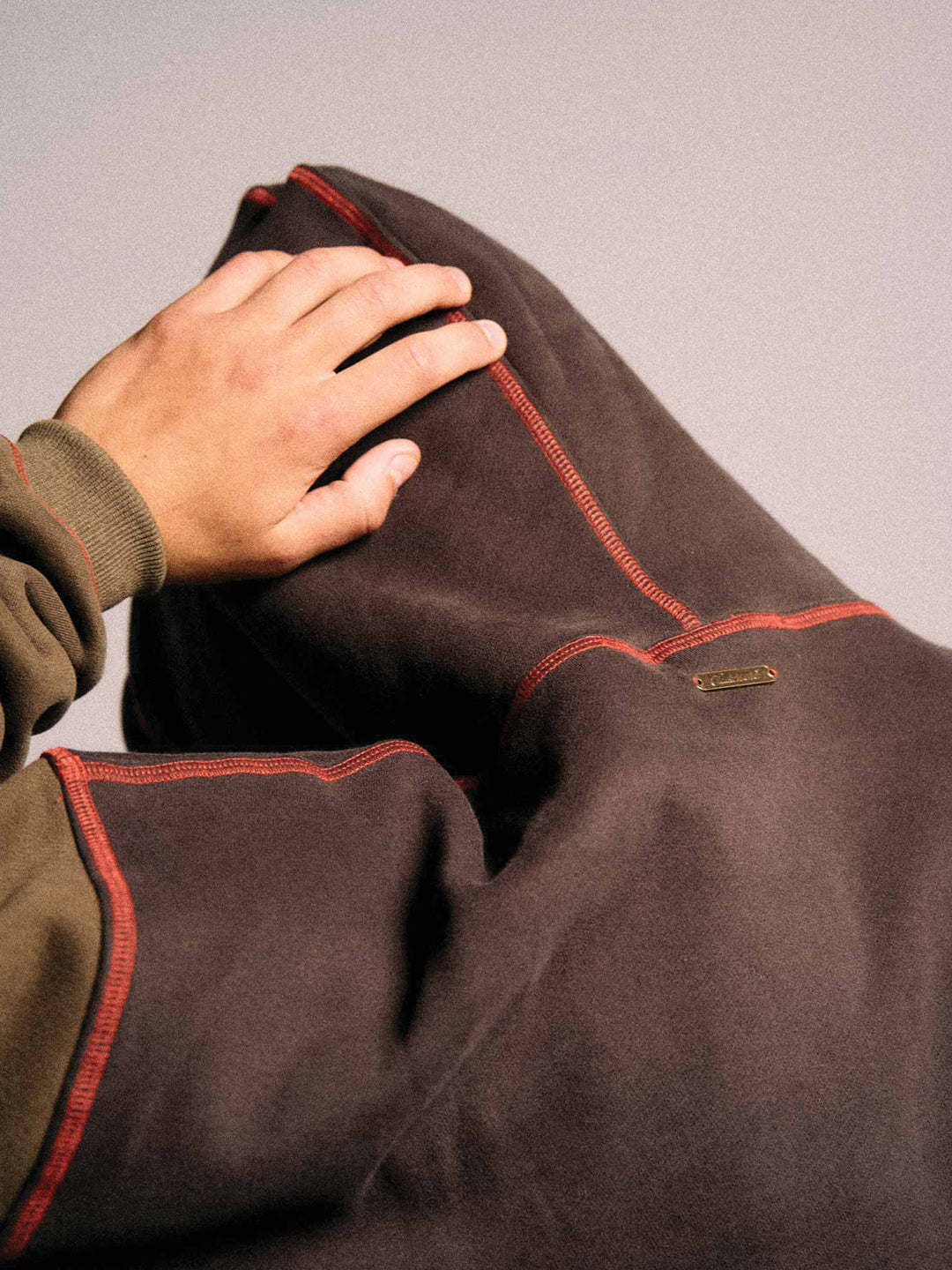 Mismatch Hood