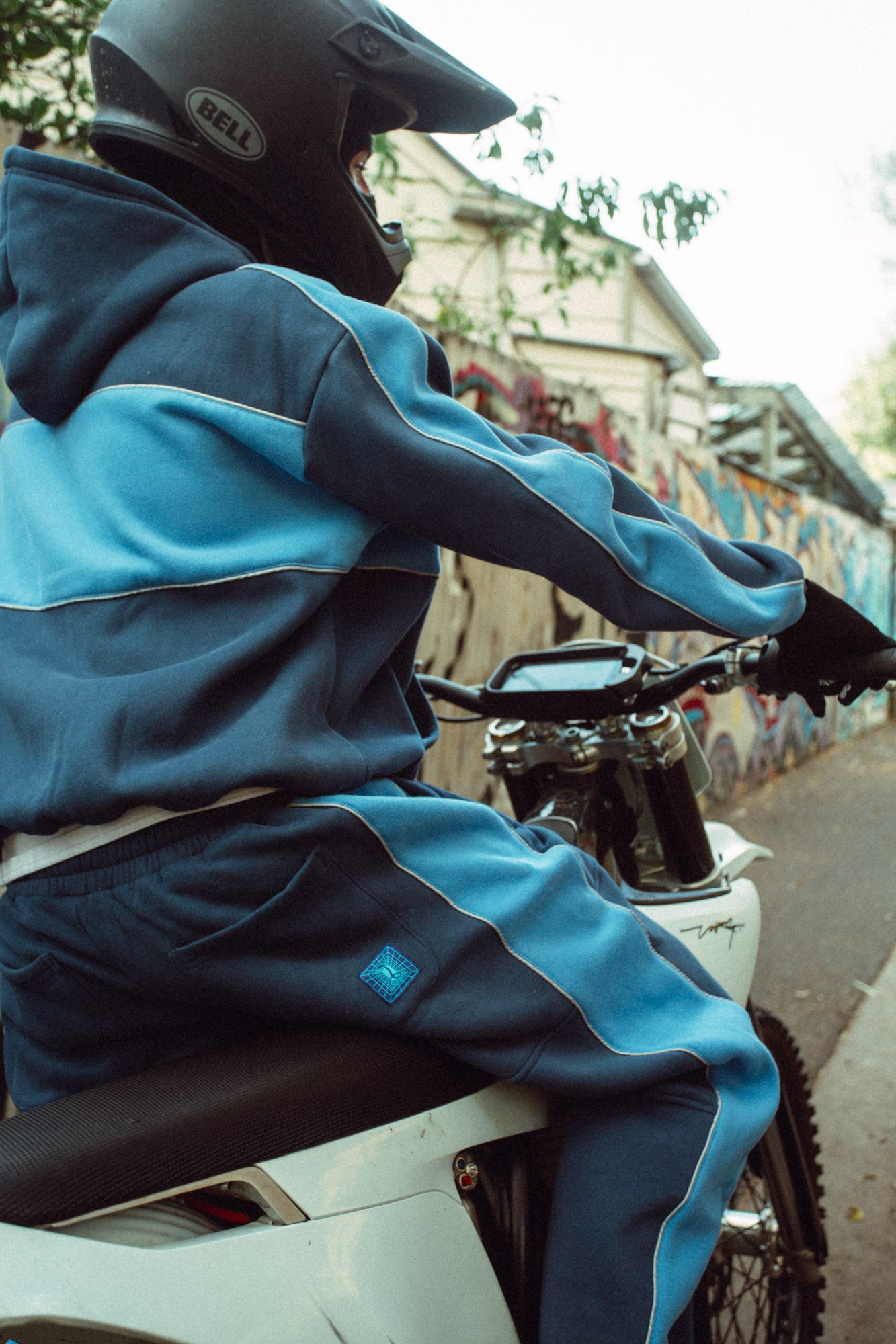 Splicer Zip-Thru Hood