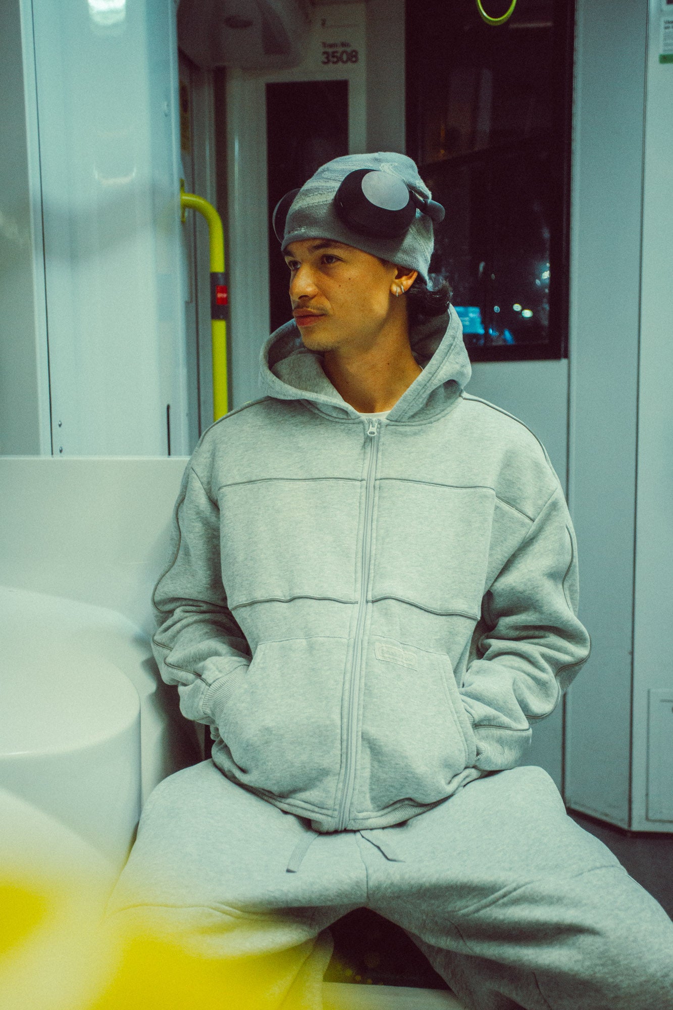 Splicer Zip-Thru Hood