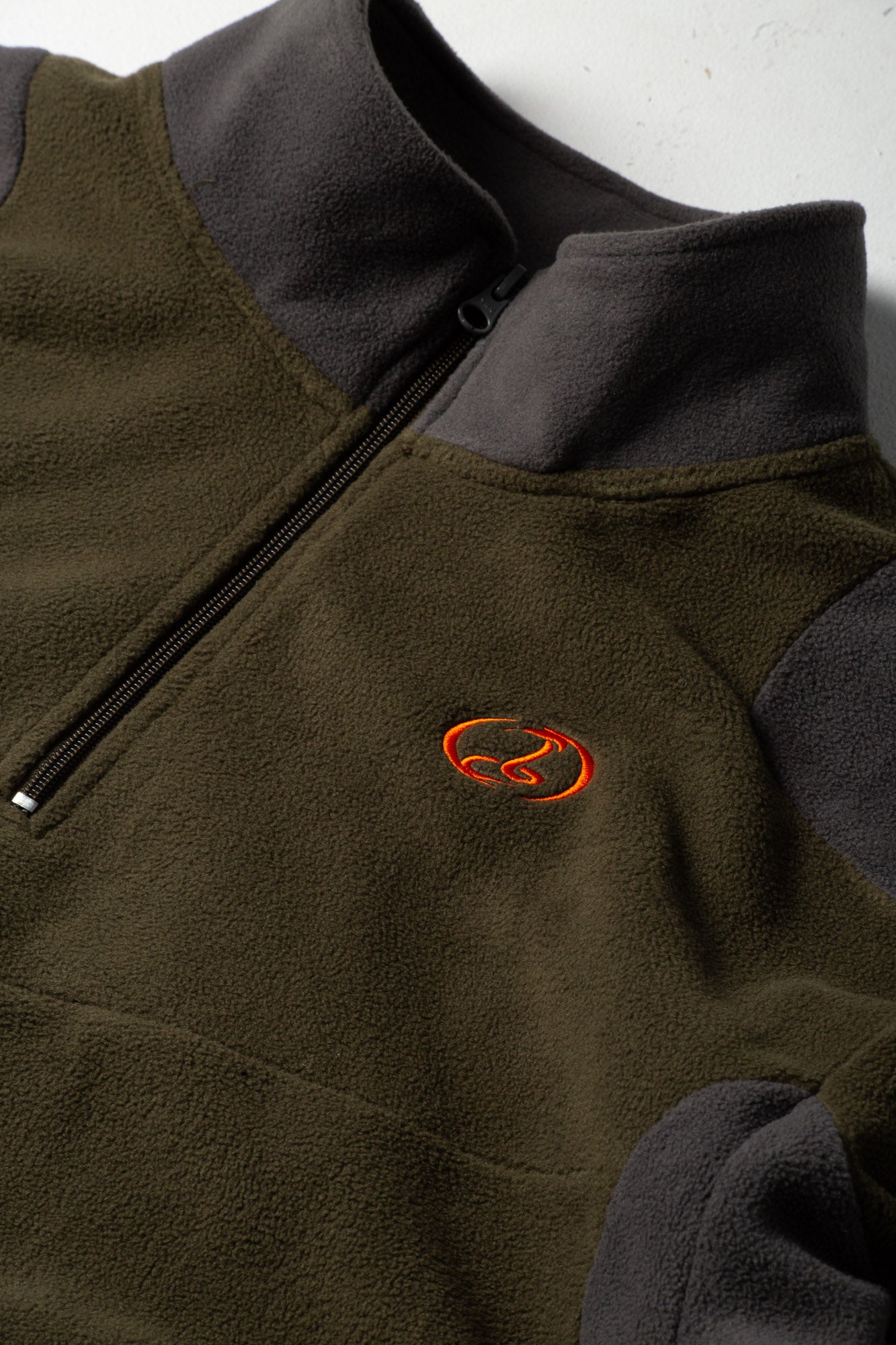 Trekker Polar Fleece Quarter Zip (Charcoal / Olive)